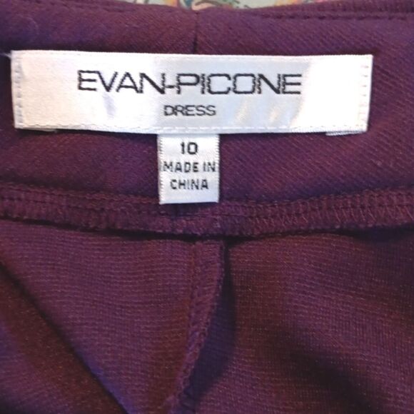 Evan-Picone Knit Dress - Picture 9 of 12